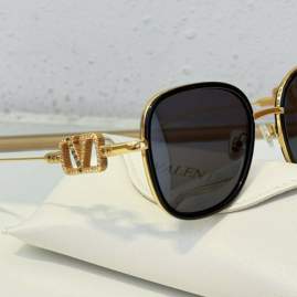 Picture of Valentino Sunglasses _SKUfw75731590fw